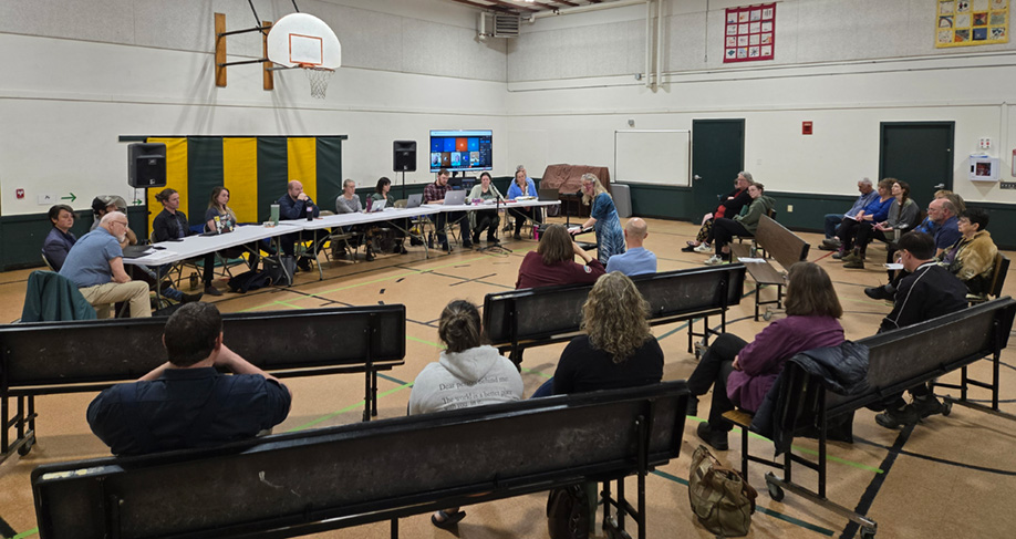 school board discusses budget